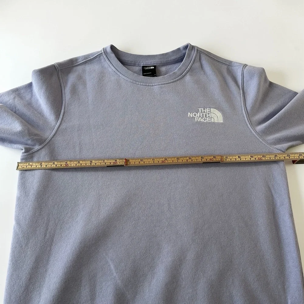 The North Face Lavender Purple Crewneck Pullover Relaxed Fit Sweatshirt Size M - Picture 8 of 9